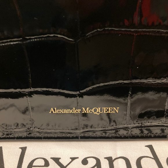 ALEXANDER McQUEEN Skull Embossed Zip Pouch - Picture 7 of 7